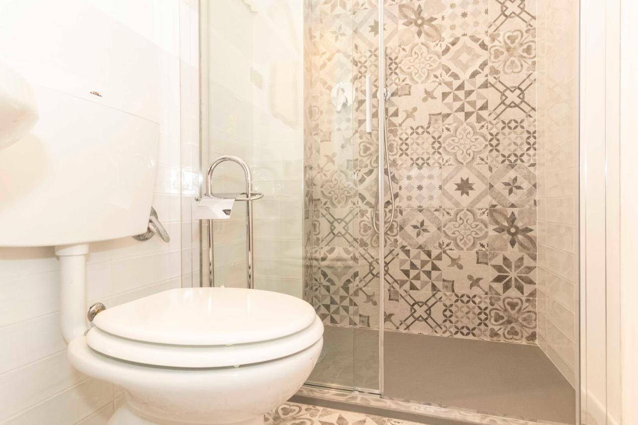 Santa Chiara Apartment Near Piazza Statuto Turyn Zewnętrze zdjęcie
